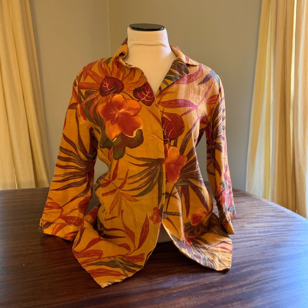 Chicos Fall Linen Tailored shirt/jacket size 0 (Chico's runs large)